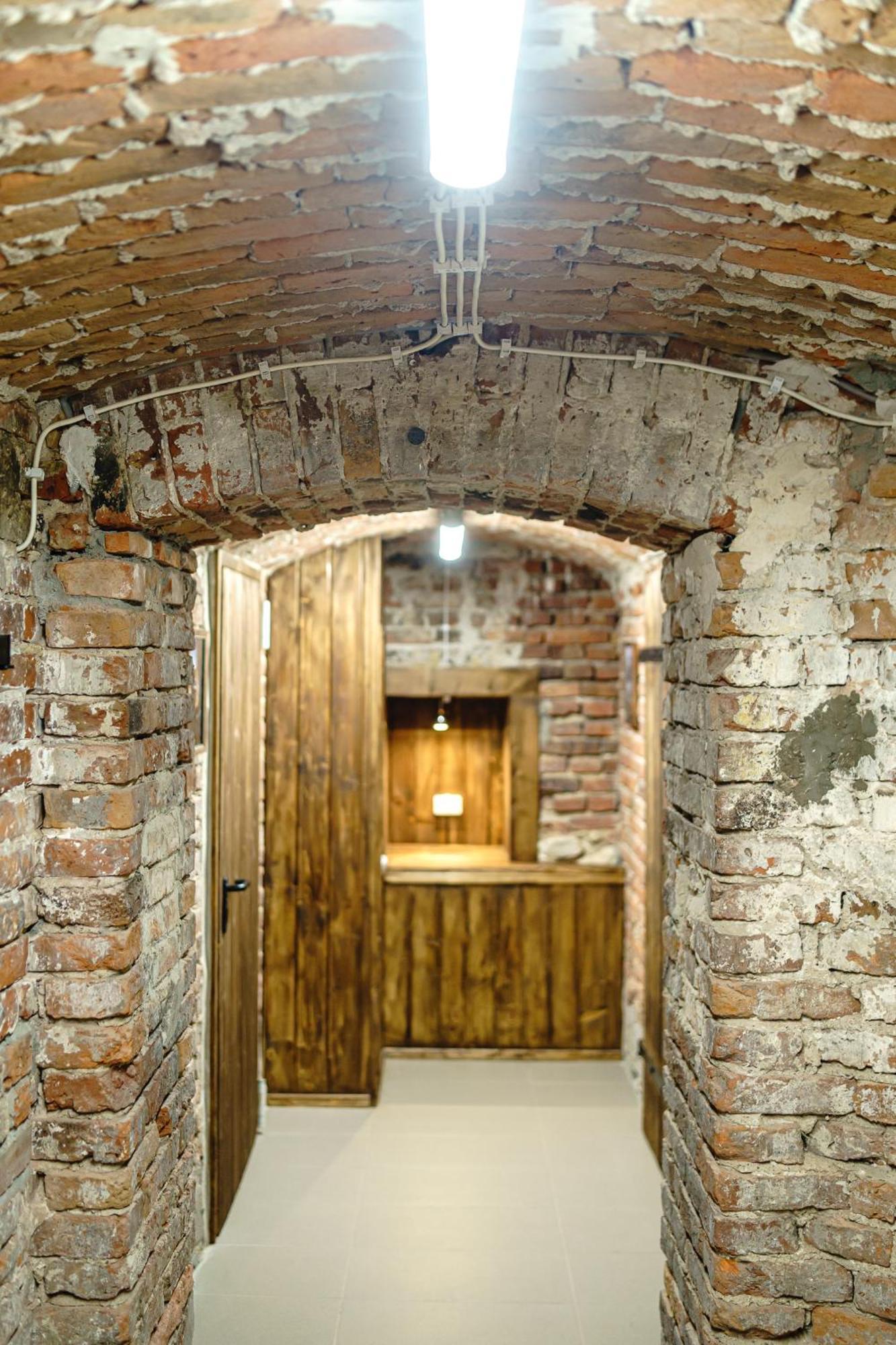 Old Town Ac Apartments Main Raiway Station Краків Екстер'єр фото