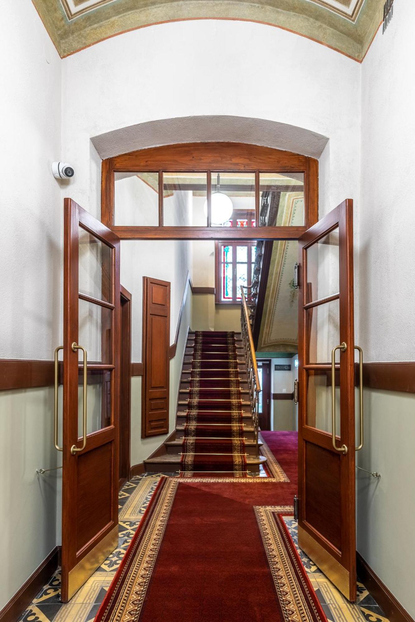 Old Town Ac Apartments Main Raiway Station Краків Екстер'єр фото